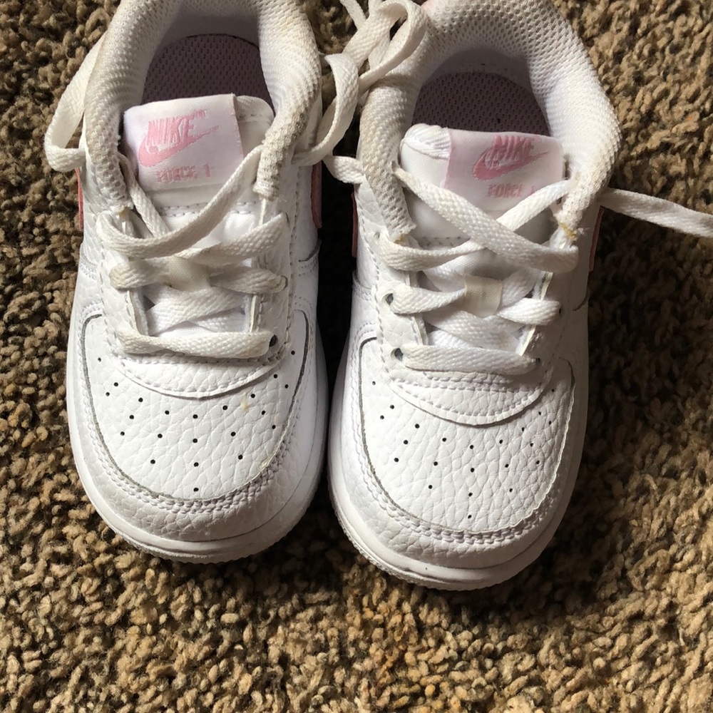 Pink and white AF1